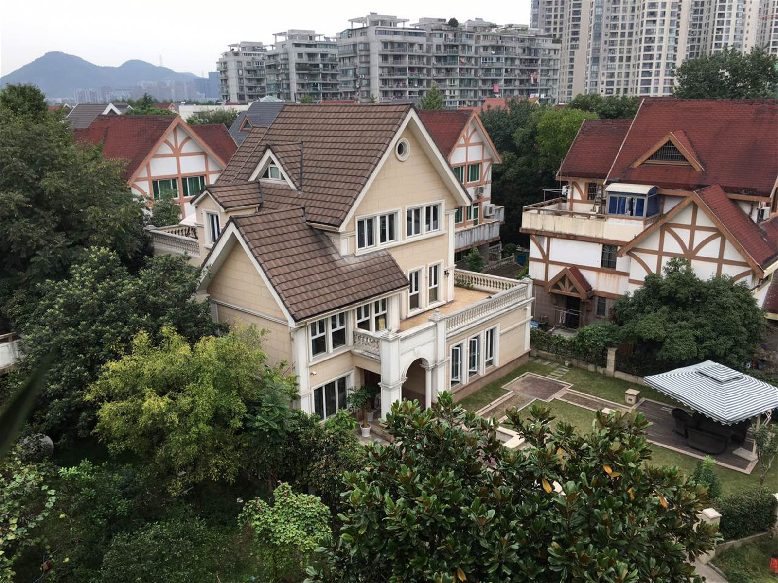 Zhijiang Garden compound photo 7