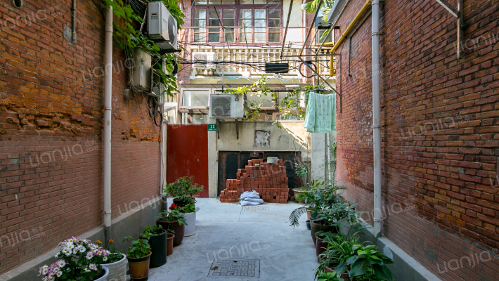 建国西路120弄外景图