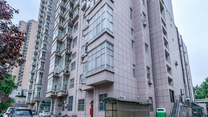 梅苑温泉小区西院外景图