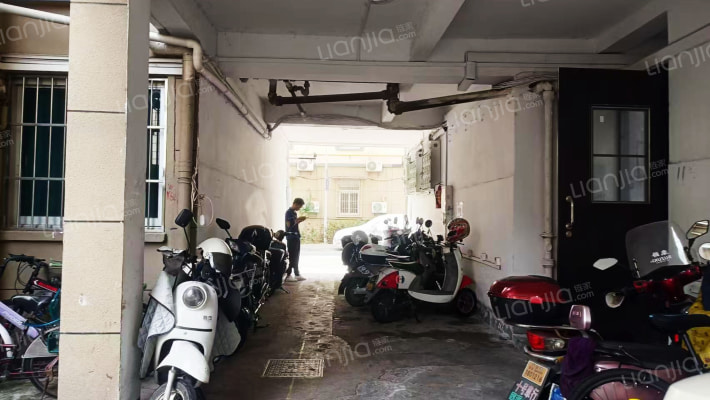 农业局宿舍外景图