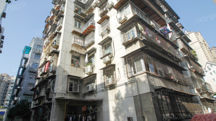 鹦鹉大道275号外景图