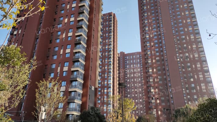 陆港滨海湾外景图