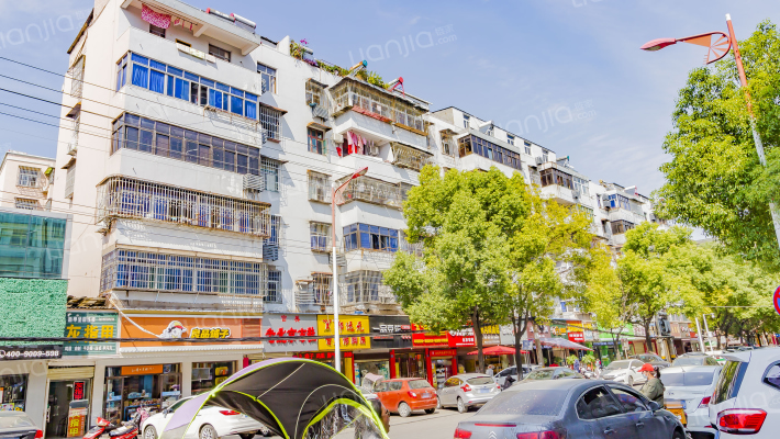 金泽小区外景图