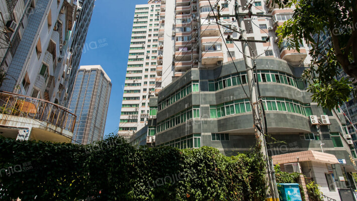 兴鸿广场外景图