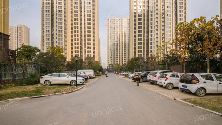 雁鸣小区外景图