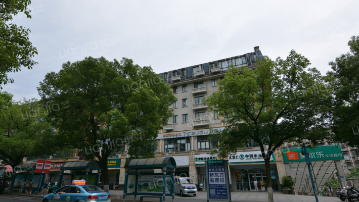 创信商贸城外景图