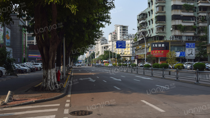 迎阳大街外景图