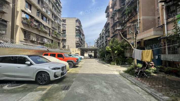 外化成五里墩东一巷1号院外景图