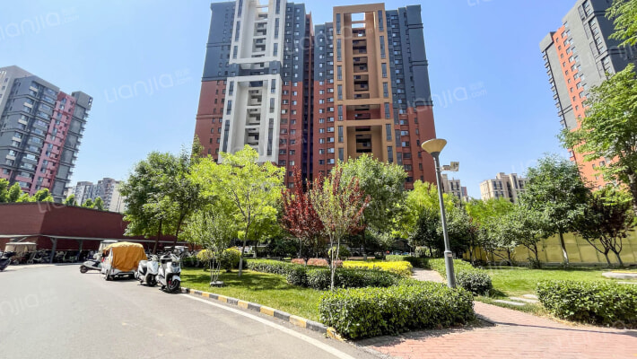 万象新天剑桥郡外景图