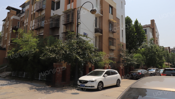 第六大道道俊华园外景图