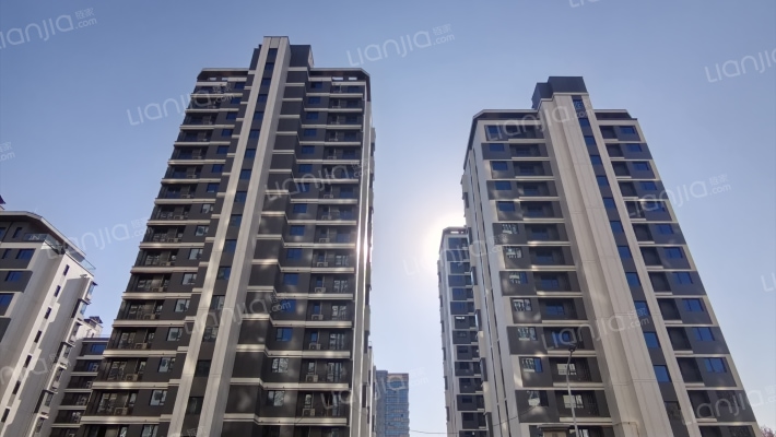 旭辉筑谦铂云水上外景图