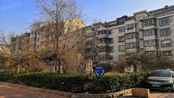 纯美公寓外景图