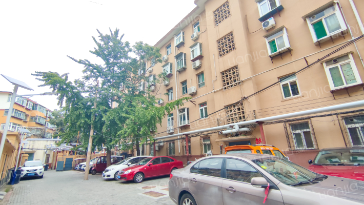 英雄山路144号外景图