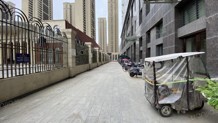 同方世纪大厦外景图