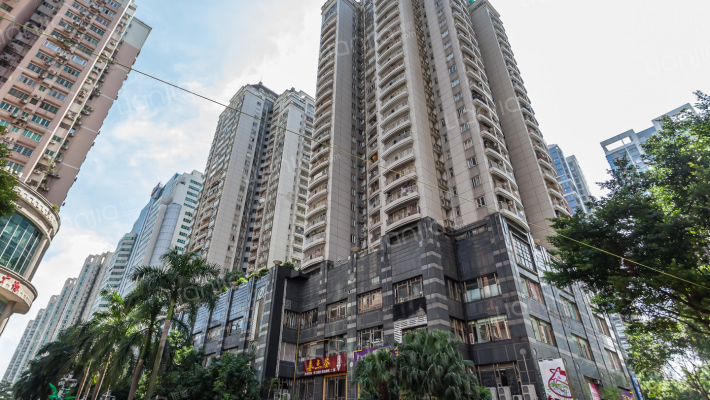 鸿翔大厦外景图