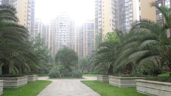 润禾花园外景图