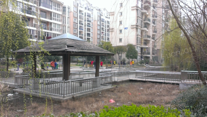 东鑫鑫海花城东区外景图