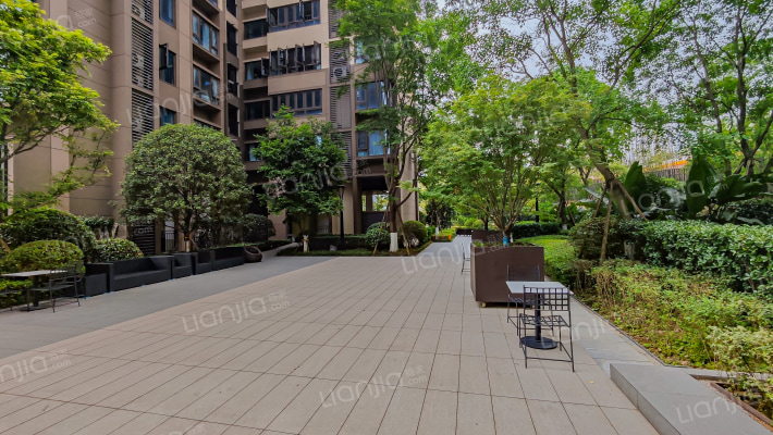 万科金域蓝湾四期外景图