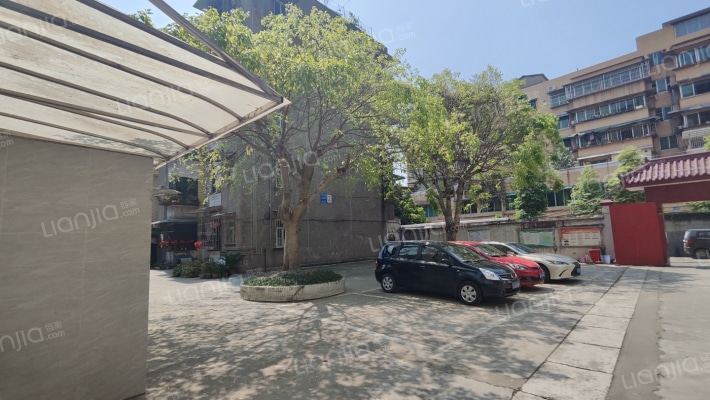 辰居路244号外景图