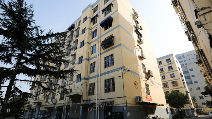 绣衣东村外景图