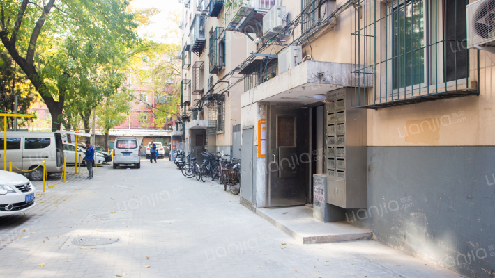 天宁寺前街南里外景图