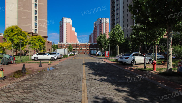 泉昇佳苑中区外景图