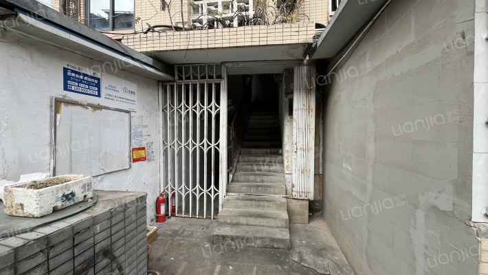 金牛区二环路北三段138号外景图