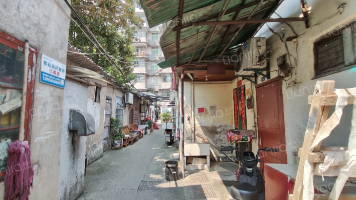 民主路63号外景图