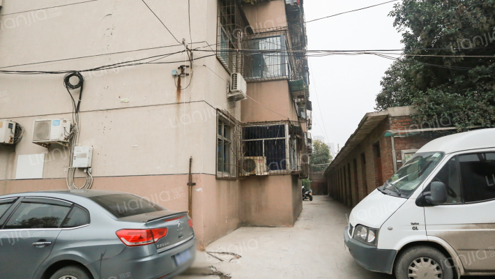 华北石油家属院外景图