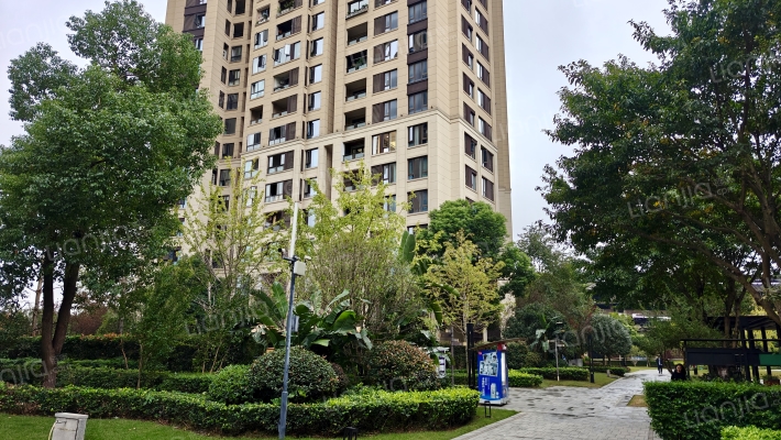 融创滨江壹号一期外景图