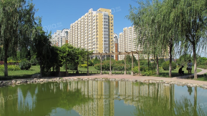 恋日花都外景图