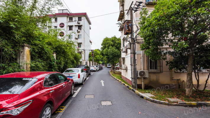 虹福小区外景图
