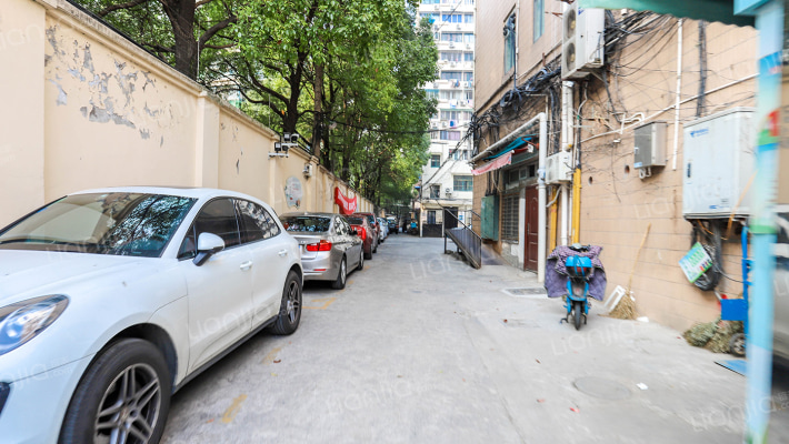 朝阳大楼外景图