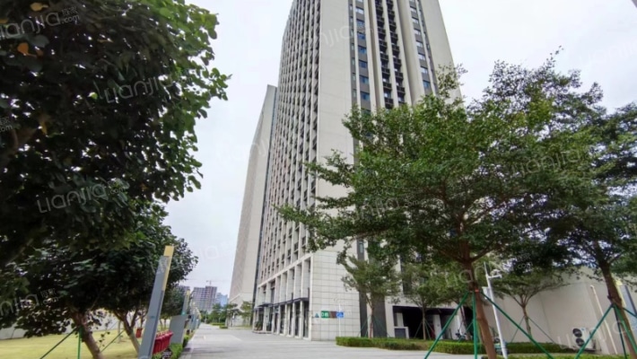 富力优派广场外景图