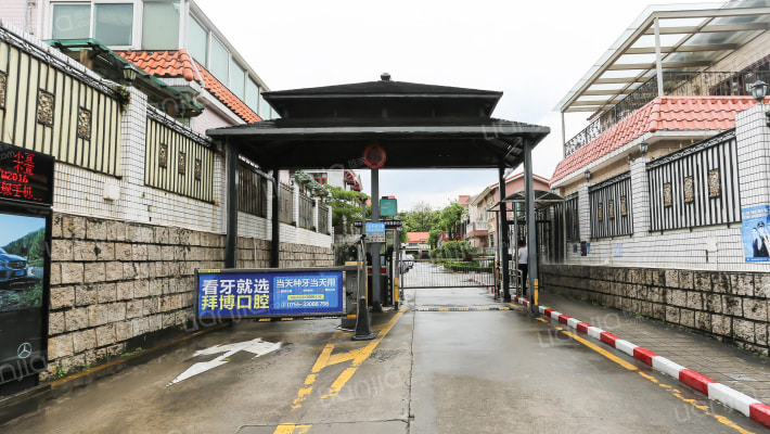 华景园别墅南区外景图