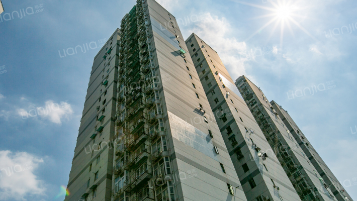 越纪公寓外景图