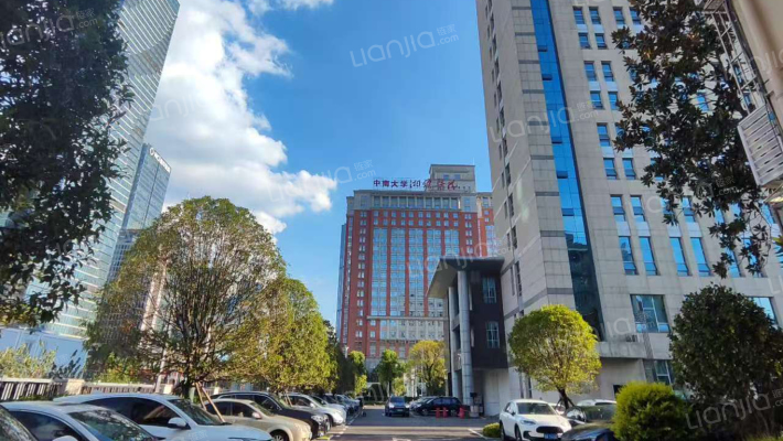 湖南省卫生健康委员会宿舍外景图