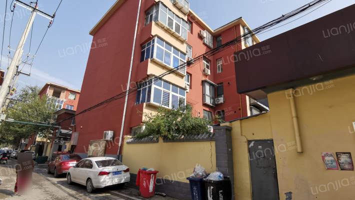 轻工厅宿舍外景图