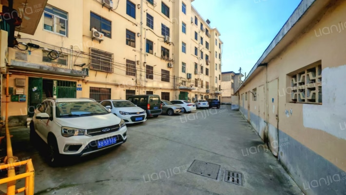 新兴东路小区外景图