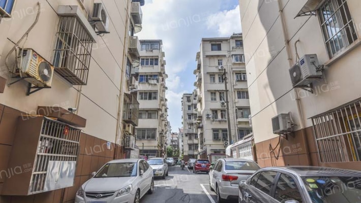 后标营50号外景图