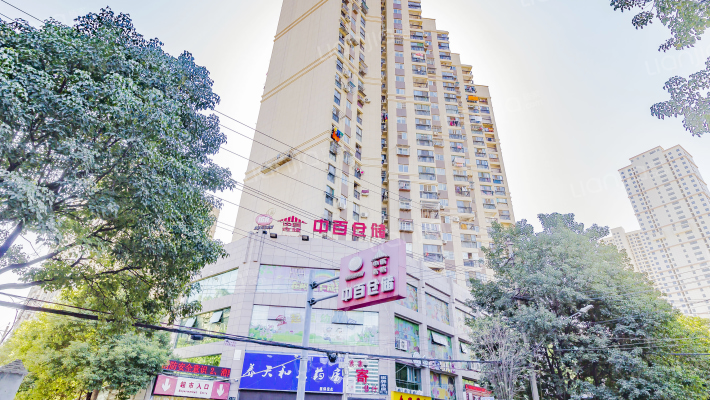 绿馨芳草庭外景图