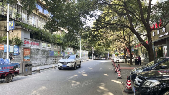 警苑社区外景图