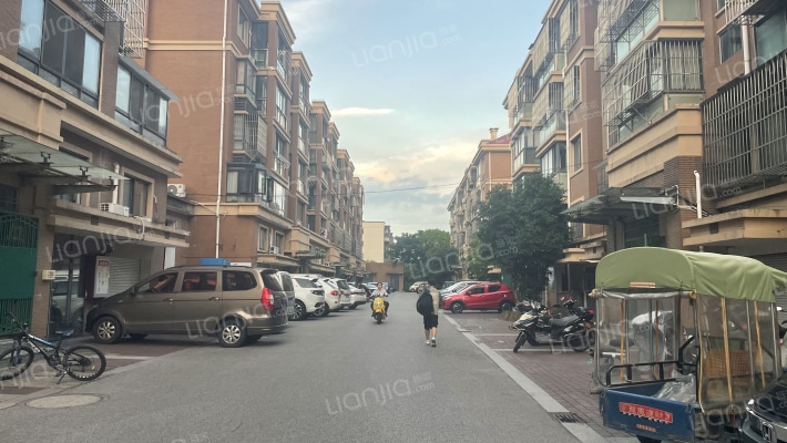 中宏新农中心外景图