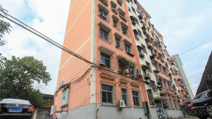 江西省气象局宿舍楼西区外景图