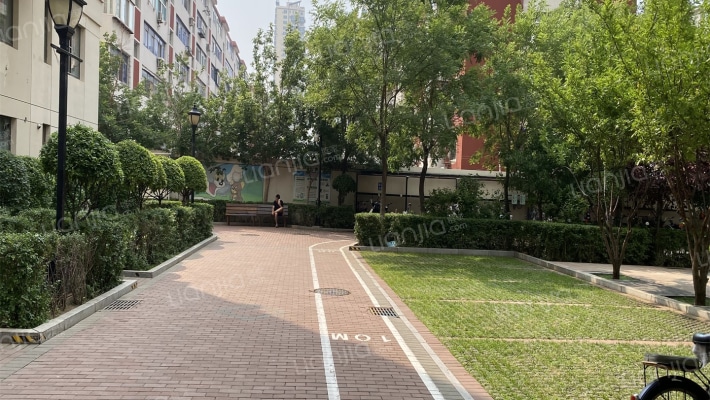 富禹依云书院外景图