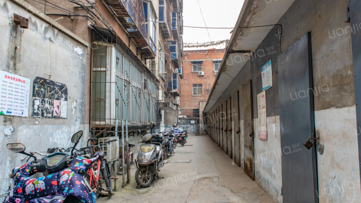 西陈庄前街92号院外景图