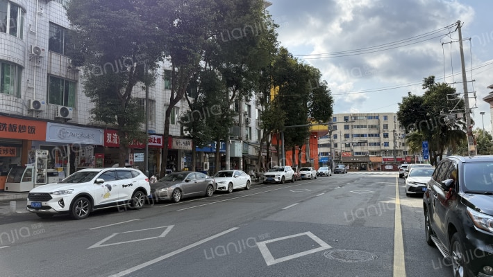 广场路58号外景图