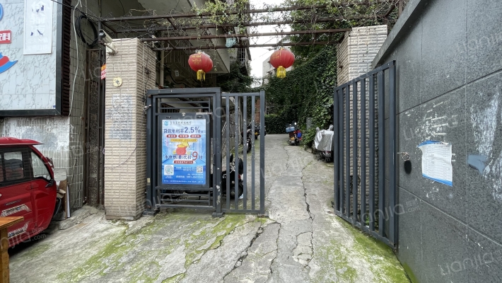 米兰天空外景图