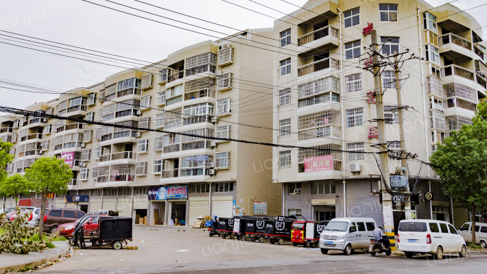 戎北花园外景图