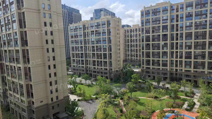 丁山郡府外景图